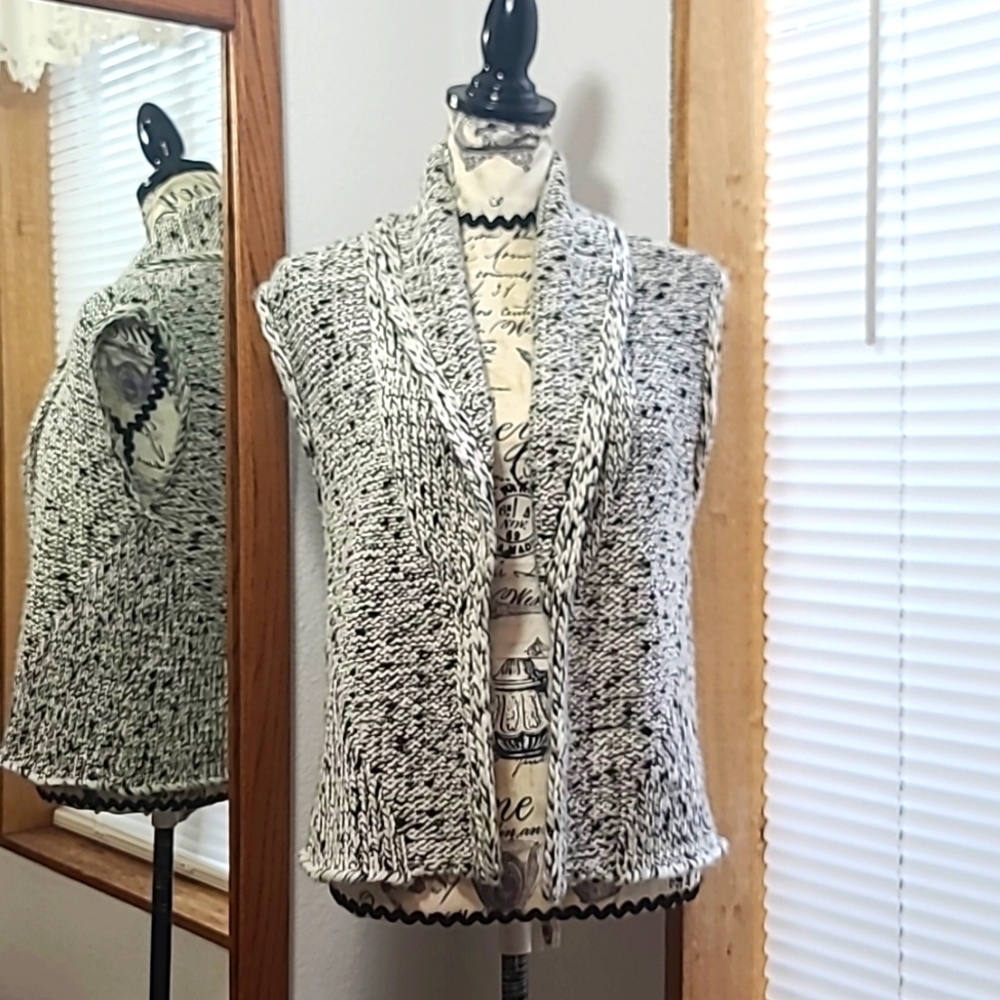 Loft wool and mohair blend cable knit open front vest
